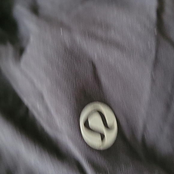 Lululemon running shorts - Picture 4 of 5